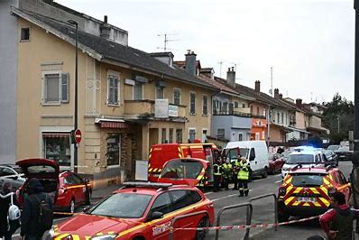 ഫ്രാൻസിൽ കത്തി-ആക്രമണം: ഒരാൾ മരിച്ചു, നിരവധി പേർക്ക് പരിക്ക്; ഭീകരാക്രമണമെന്ന് സംശയം france attack 1 France