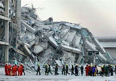 മ്യാൻമറിനെ നടുക്കി ശക്തമായ ഭൂചലനം; എഴുനൂറോളം പേർ കൊല്ലപ്പെട്ടു myanmar earth Earthquake in Myanmar 2025 Huge Earthquake