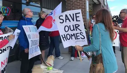 ഒന്റാറിയോയിലെ ചെറുകിട വീട്ടുടമകൾ പ്രതിസന്ധിയിൽ OIP 1 1 Canada