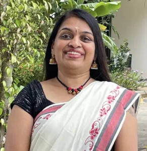 ഐറിൻ ജസീന്തയും ദി പെർഫെക്റ്റ് എഡിറ്റും 1 പന്ത്രണ്ട് ചെറുകഥകൾ കോർത്തിണക്കിയ ഒരു യാത്രയാണ് ഐറിൻ ജസീന്തയും പെർഫെക്ട് എഡിറ്റും എന്ന കഥാസമാഹാരം. ഓരോ കഥകളും ഓരോ വ്യത്യസ്ത പ്രമേയങ്ങൾ. ബുക്കിന്റെ പേരിലെ പുതുമ പോലെ തന്നെ കഥാപാത്രങ്ങളുടെ പേരിലും ഒരു പുതുമ തോന്നി. വോൾഗ, ഐറീൻ ജസീന്ത, അളക, ആർതർ, ഹെലോന എന്നിങ്ങനെ പോകുന്നു കഥാപാത്രങ്ങൾ. ddc1e5e8 8d9d 474c 8bcf 6b638d8e7e22 Book Review