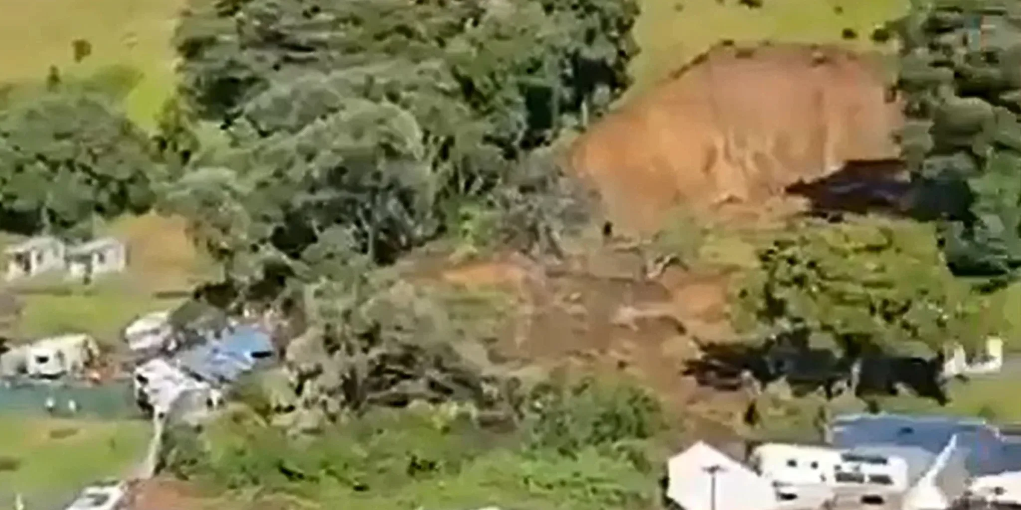 ന്യൂസിലൻഡിലെ ഒരു ക്യാമ്പ് സൈറ്റിലുണ്ടായ അതിശക്തമായ മണ്ണിടിച്ചിലിൽ നിരവധി പേരെ കാണാതായി. Untitled design 10 kerala news