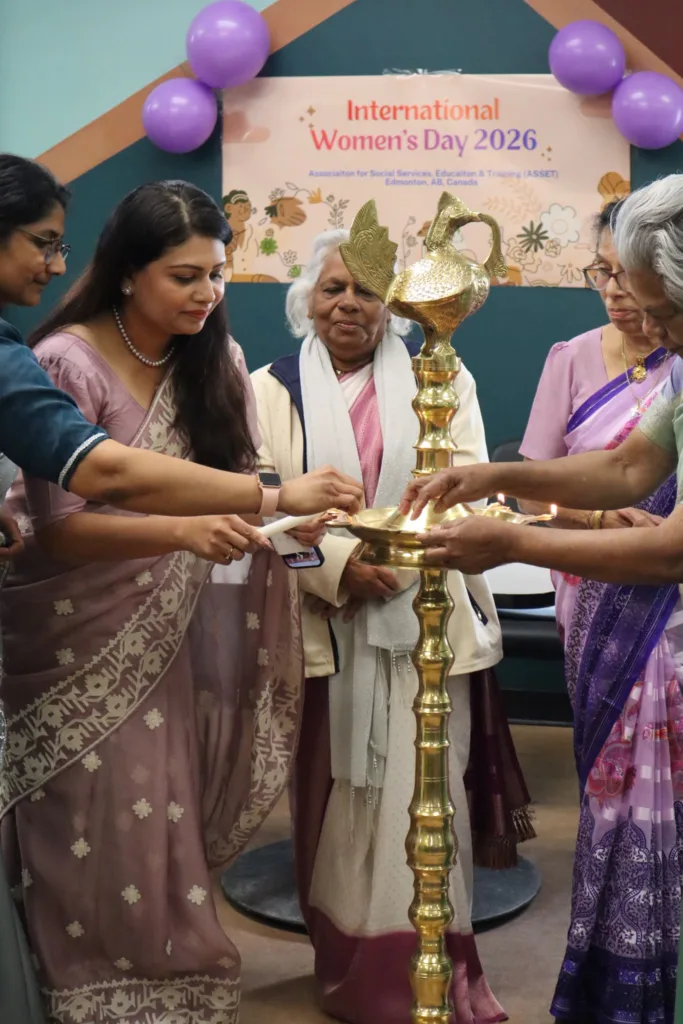 അസറ്റ് ആൽബർട്ട എഡ്മിന്റണിൽ വനിതാദിന ആഘോഷം നടത്തി 1 എഡ്മന്റൺ: അസോസിയേഷൻ ഫോർ സോഷ്യൽ സെർവീസസ്, എഡ്യൂക്കേഷൻ ആൻഡ് ട്രെയിനിങ് (അസെറ്റ്) ആൽബെർട്ടയുടെ നേതൃത്വത്തിൽ എഡ്മന്റണിൽ അന്താരാഷ്ട്ര വനിതാ ദിനം വിപുലമായി ആഘോഷിച്ചു. എഡ്മന്റണിലെ മലയാളി സമൂഹത്തിനിടയിൽ ആദ്യമായാണ് ഇത്തരമൊരു വനിതാ ദിനാഘോഷം സംഘടിപ്പിക്കുന്നത്. മഞ്ജു സാംസൺ അവതാരകയായ ചടങ്ങ് ആൽബെർട്ടയിലെ മുതിർന്ന മലയാളി കുടിയേറ്റക്കാരായ അന്നമ്മ എബ്രഹാം, റേച്ചൽ മാത്യു, രാജമ്മാൾ റാം എന്നിവർ ചേർന്ന് ഉദ്ഘാടനം ചെയ്തു. IMG 20260312 WA0020 Ambili Saju ASSET Alberta