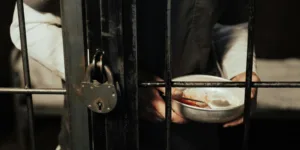 കാനഡയിൽ ജയിലിലെ വൃത്തിഹീനമായ സാഹചര്യം, അമിത തിരക്ക് എന്നിവ കാരണം തടവുകാരന് മോചനം RRSP 6 Canada